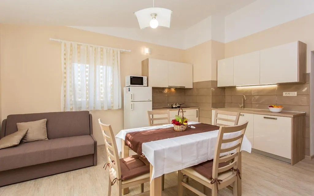 Apartments Polonijo Baška 0*,  Horvátország